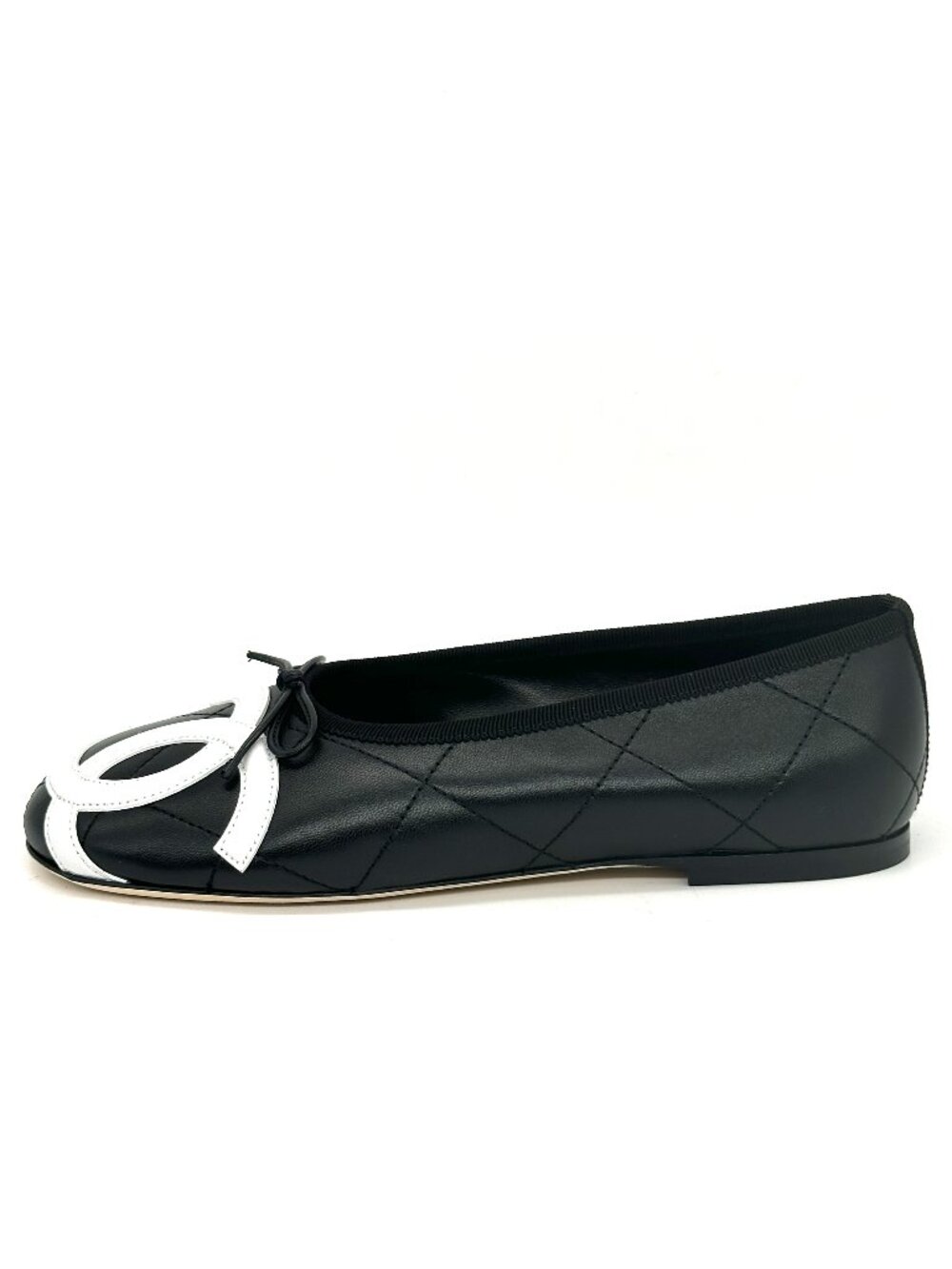 CHANEL 26M Coco Beach Lambskin Leather CC Cambon Bow Ballerina Ballet Flats - Picture 3 of 15